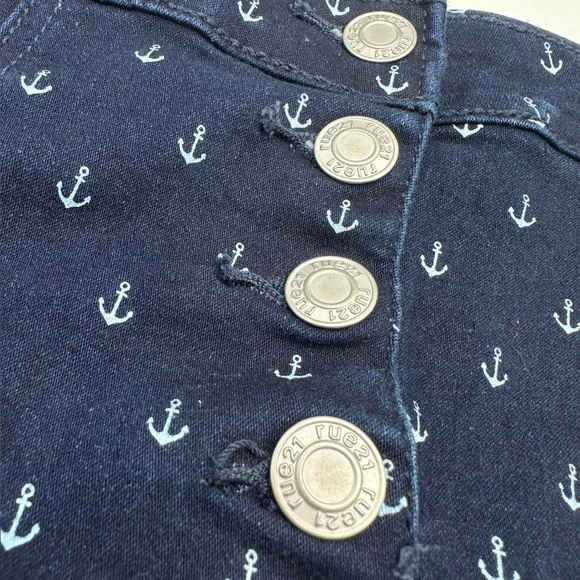 Rue21 High Rise Sailor Shorts Size 7/8 Nautical Anchor Print 2” Cuffed Inseam - Picture 7 of 9